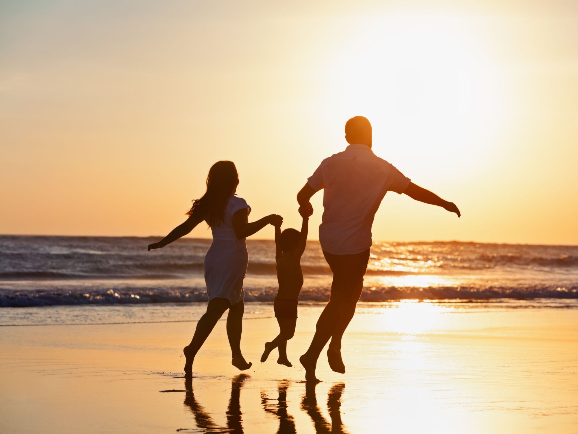 family-beach-day-central-coast
